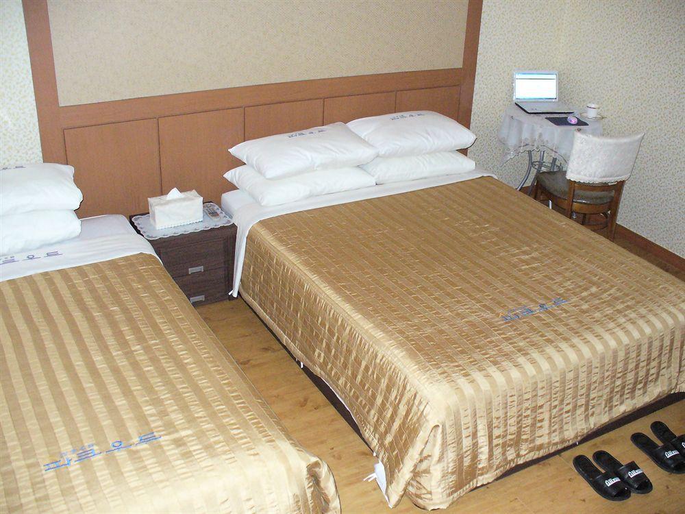 Hotel Parkwood Incheon Airport Oda fotoğraf
